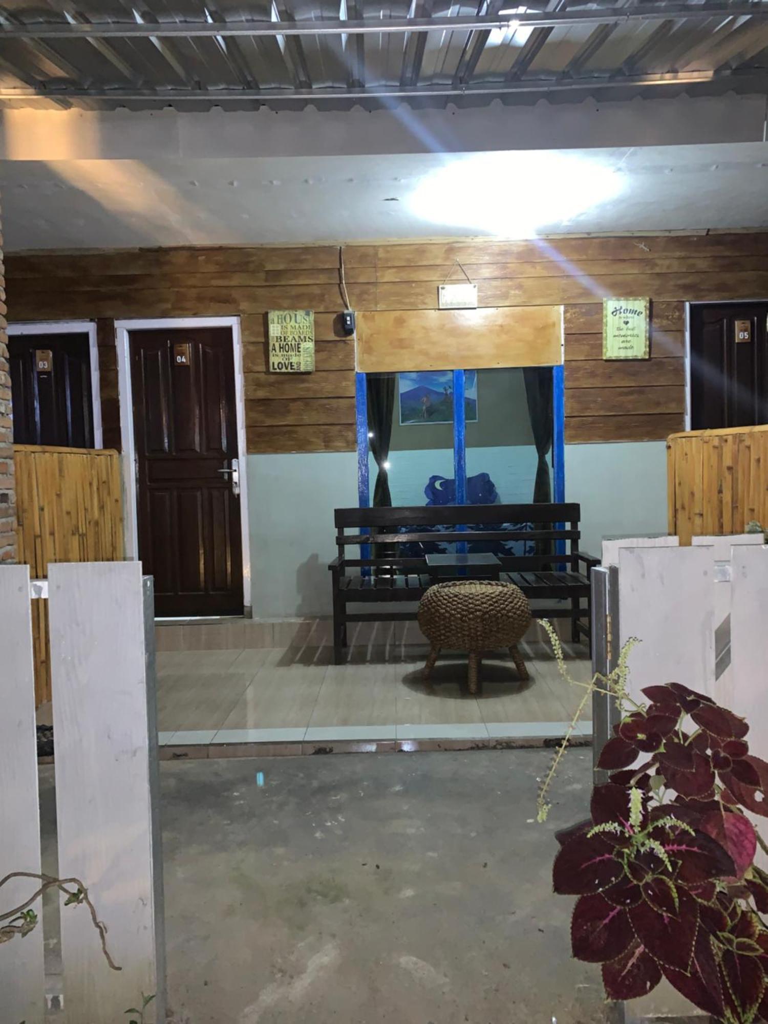 Anjani Larva Cottage - Homestay And Eatery 세나루 외부 사진
