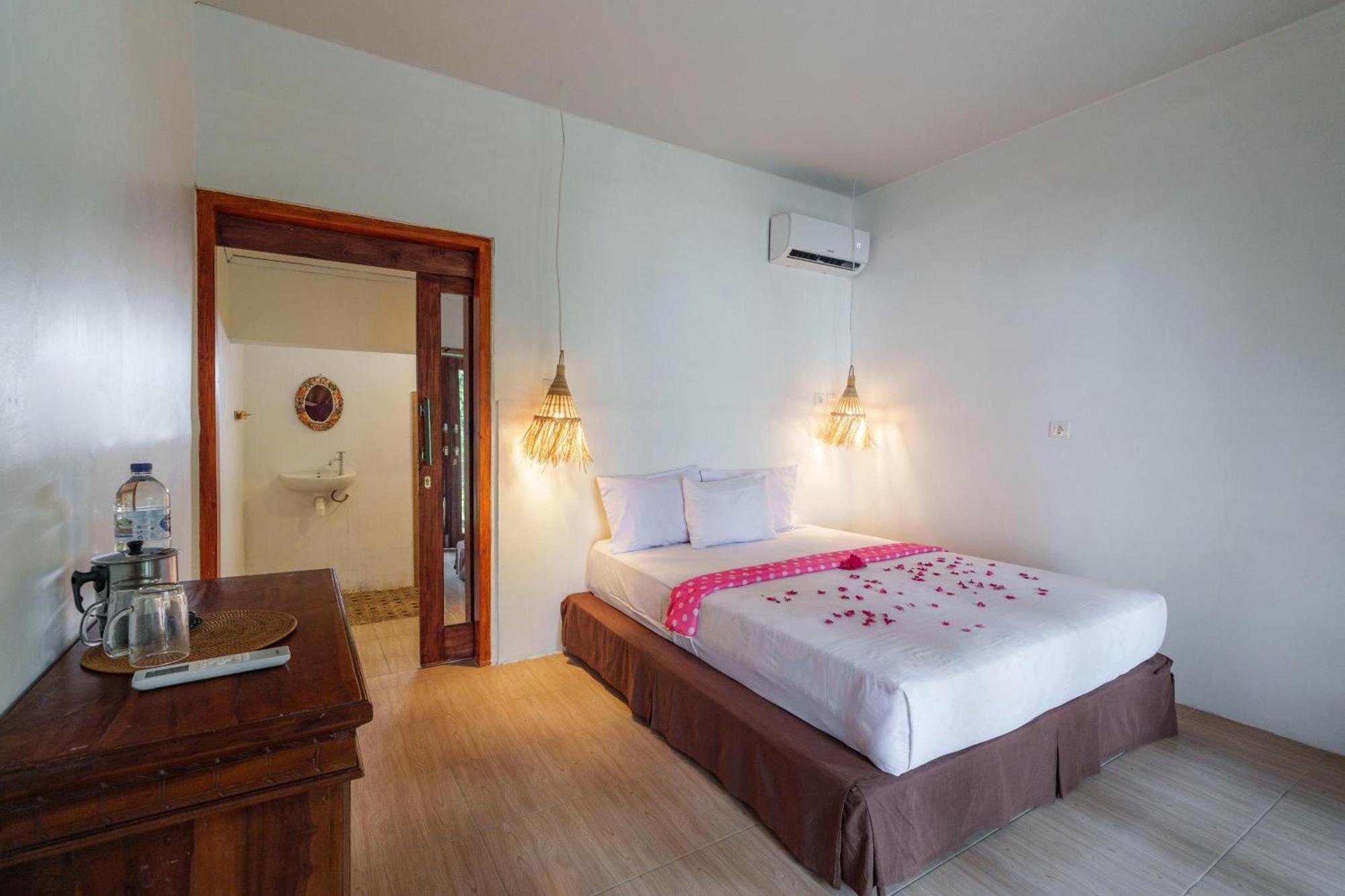 Anjani Larva Cottage - Homestay And Eatery 세나루 외부 사진